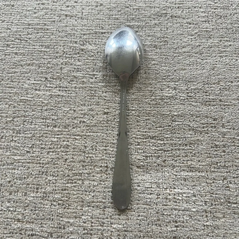 Rogers Stainless Korea Teaspoon Rose Floral Pattern Flatware‎ Silverware Spoon